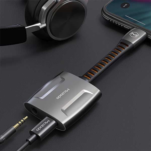 Mcdodo CA-634 Lightning To Lightning and DC 3.5mm Adapter